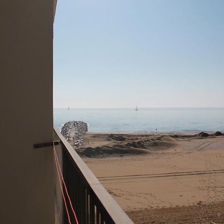 Hotel Vienna Caorle Dış mekan fotoğraf